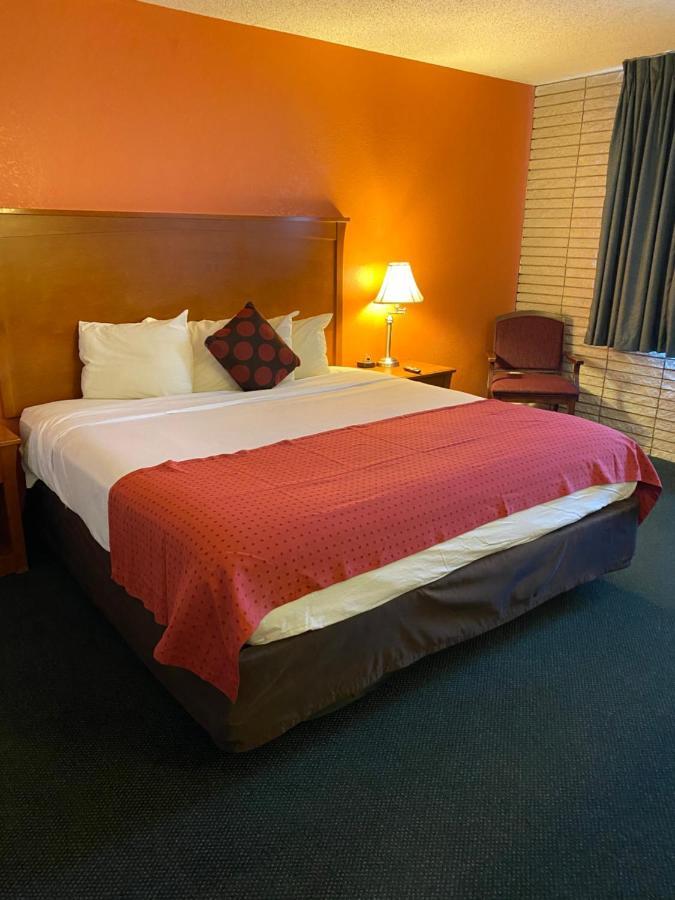 Americas Best Value Inn Salina Eksteriør bilde