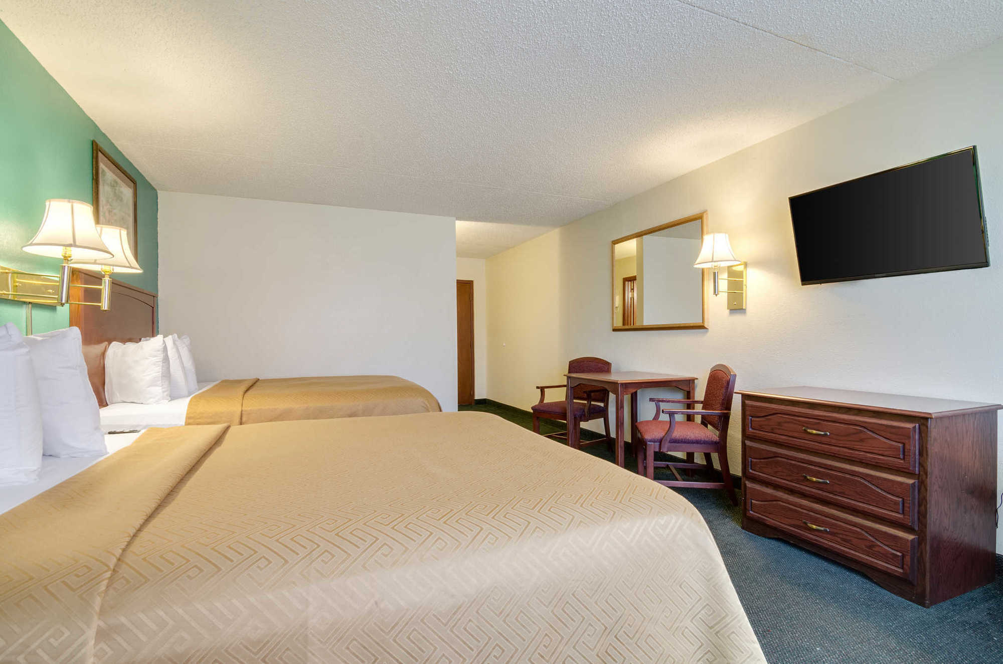 Americas Best Value Inn Salina Rom bilde